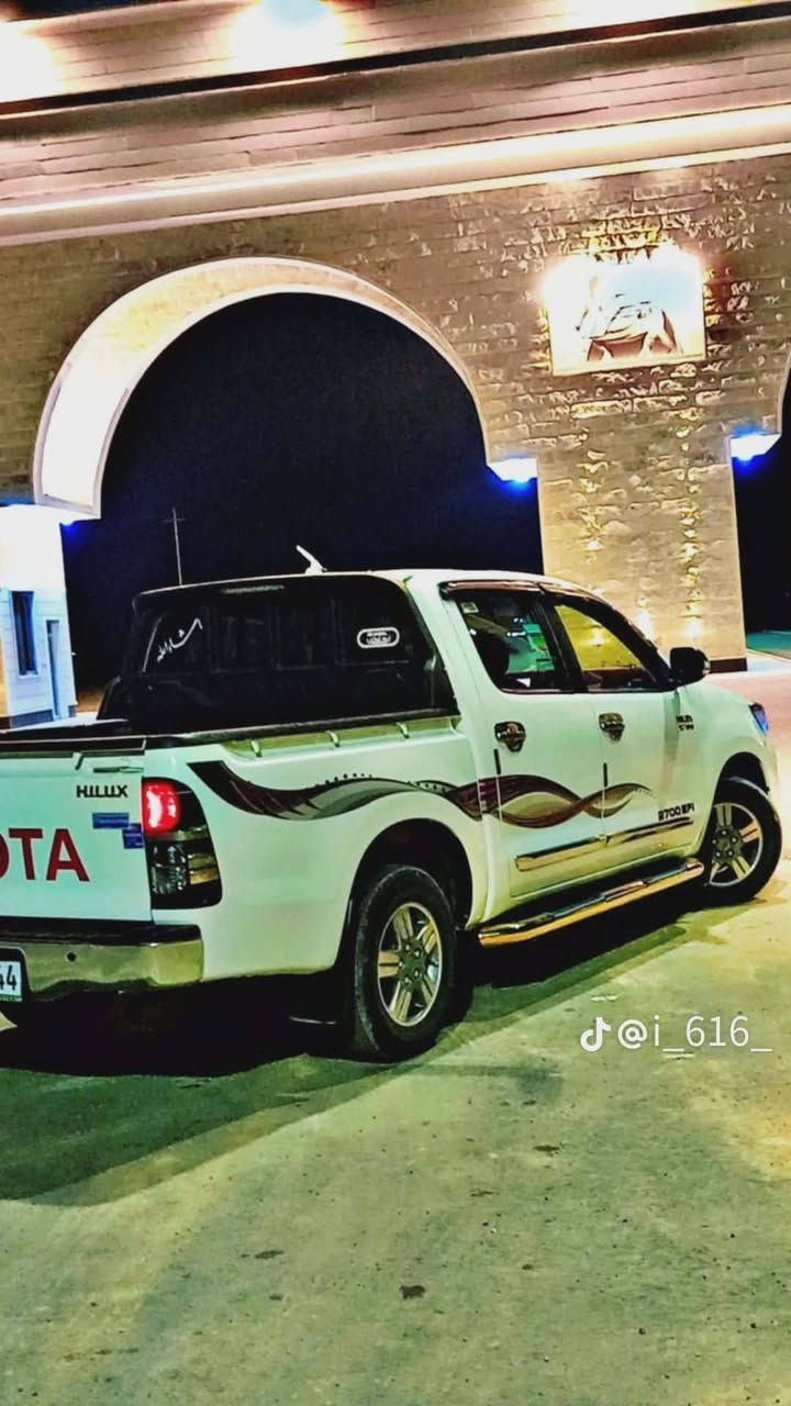 سلام عليكم بيكم البيع موديل 2013  رقم شليمانيه كويتي شاصي 19 مكفوله كفاله عامه السعر 230.       ***********
