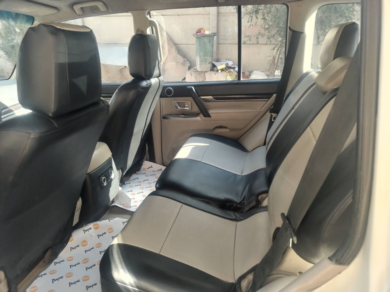 سيارة باجيرو ٢٠١٤  جديده كامل الموصفات حبتور مكفولفة من ظربة وصبغ سياره كاملة وكير ومحرك ماشاء الله سياره كامله لسعر على خاص وهذا رقم تلفوني *********** بي واتساب
