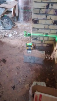 خلفه سيراميك ، بورسلين ، الواح متفرغ حالياً اشتغل باليوميه وعلى المتر ...