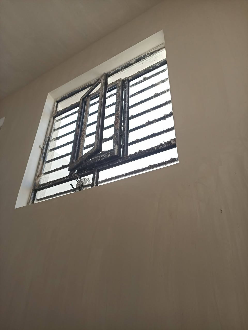 خلفات جص اوبورك نشتقل داخل لانبار بس لاستفسار على هذا الرقم ***********

