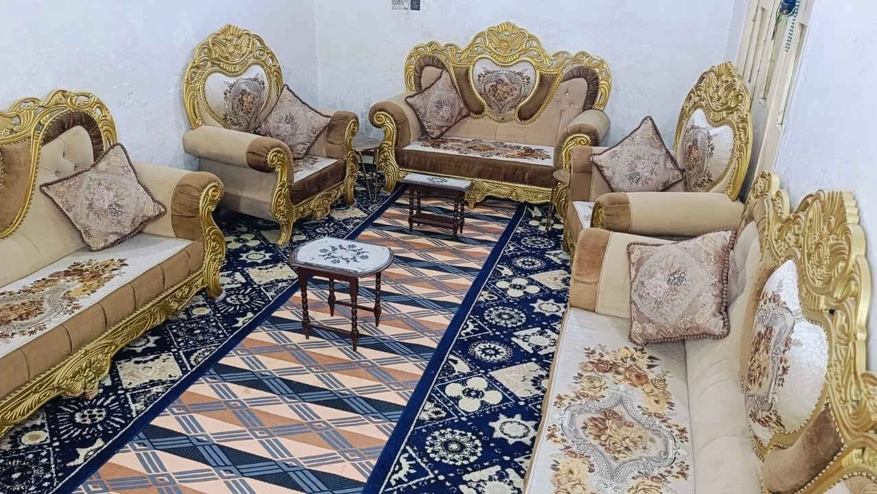 تخم ملكي 10 مقاعد تزكام بلوك درجه اوله +طبلات +مفارش +كوشات هديه اي ضرر مابي نضيف جدن اسعر 425 لعنوان كربلاء بدايت امن اداخلي يوجد توصيل ***********

