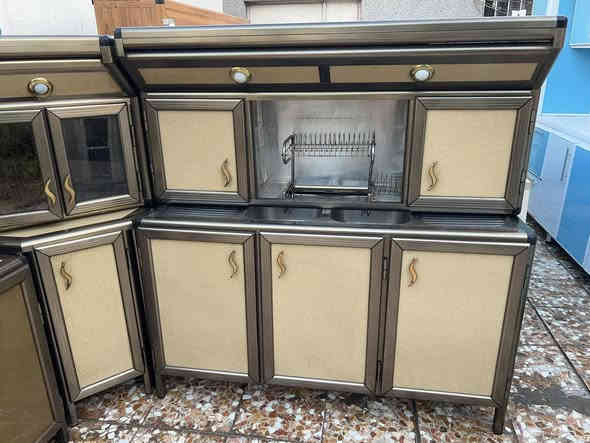 كاونتر6قطع نضيف جدا مابي يي ضرر العنوان بغداد الدورة الطعمه الشراي يتصل***********
