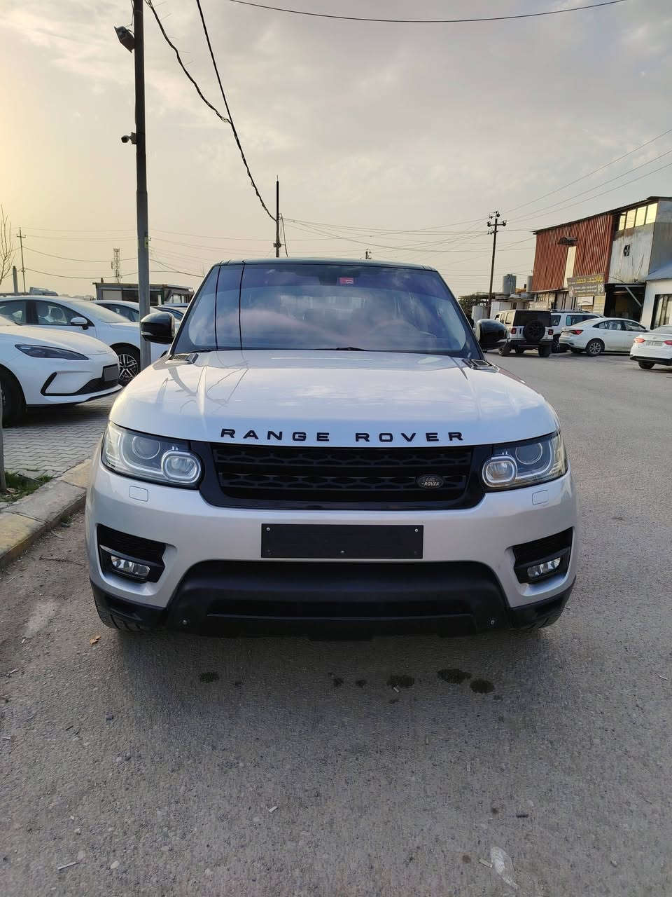 بسم الله_Range rover 2015
رانج رؤفر سبورت  دايناميك.. ( ادوات ) 👉
V8  سوبر جارج 💪
٩٦ الف كيلو ماشي
كير محرك مامفتوح خير من الله
داخل بيجي...  دخول جديد
فوووول مواصفات👉
مكفولة كفاله عام
مكان سليماني *********** واتس اب
سعر  ( 182) $ بيه مجال
بدون سبخ و تعديل
