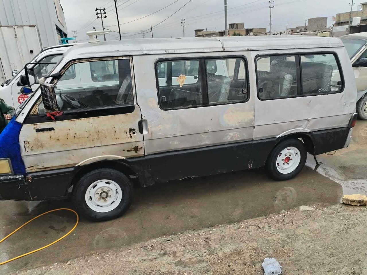 السلام عليكم ورحمة الله وبركاتة 
المكان الكوت كيه موديل 95 البيع سعرها 18ورقه 
محرك بيها نقص راعيها يسوي وكاله 
الاستفسار التواصل واتساب مع ابو ليث *********** مكلفه بالنشر
