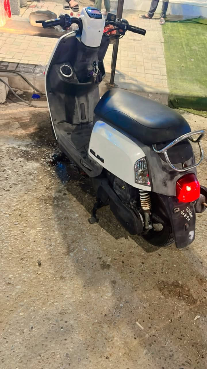 سلام عليكم """"للبيع 
 """"للبيع 
دراجه وكيل بوليس مستخدمه فقد 20يوم برغي مامفتوح بيه تجي وتفحص تجي وتشوف بعيونك السعر خاص 
📞 ***********
عنواني كربلاء
