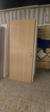 عندي بيبان العدد ٤٥ باب اذا واحد ياخذهن شلع اساهله بيهن 07724586638