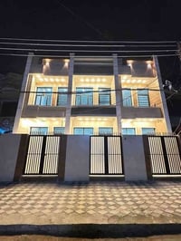 مشتمل76#للبيع واجهه3:50 " بناء حديث ￼2025 "منطقه هادئه وراقيه يحتوي عل...