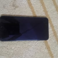 ايفون ٨ بلاس • ٢٥٦ • كاميرا امامية معطلة