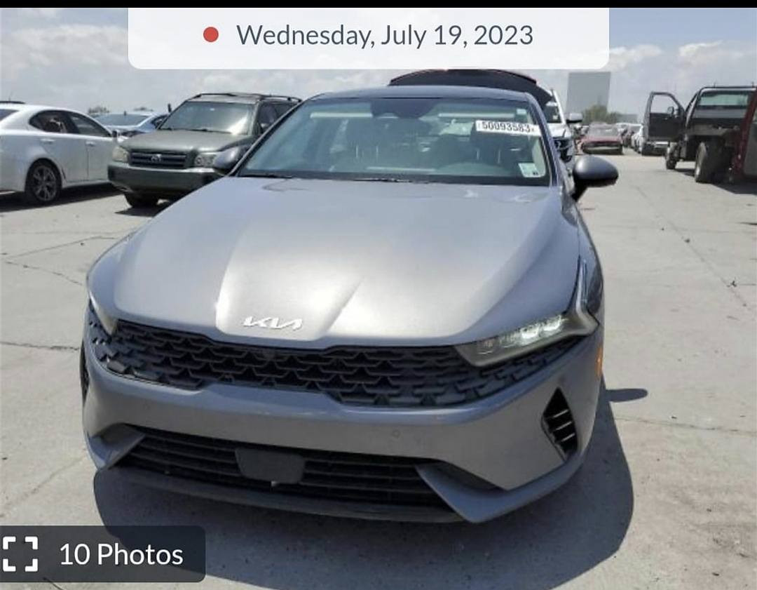 كيا 2022 K5 EX لون معدني قريب السمنتي فول مواصفات واحد على واحد اعلى فئة
مكلف بالنشر رجاء
 باقيلهة سنتين ونص وتصير حرة
السياره حادثهة فقط الجمالغ الخلفي جهة السائق .. ((حادث امريكا)) بدون شواصي بدون ايرباك كفالة
وبارد بسيط ((بالعراق)) نص شبر بالجاملغ الخلفي   
بدون ايرباك . 
بجم كبس 
ماشية67مايل
(منظومة غاز اضافة) قبل سنة  شديتهة ام الضمان (الدورة)
المواصفات EX فول 1/1. 
1- بصمة ابواب + تشغيل عن بعد. 
2- شاشة حجم كبير + داخل صاج ملكي. 
3- رادار امامي وجانبي وخلفي و بريك طوارئ وحساسات خلفيه. 
4- هاندبريك بصمة +ميموري كشن + تبريد وتدفئه كشنات وتدفئه استيرن + كشنات الاماميه كهرباااء.+شحن واير ليس. 
5- صندوق ذكي يفتح عند الاقتراب
6- بك لايت لد كامل. 
7- ويل كب  18
8- تبريد شاشة منفصل+ قطعتين تبريد. 
10- سياقة الكترونية + تحديد مسار.  
12-  نظام الترحيب الصوتي + الشاشات. 
13-  اناره داخليه لمس. 
14- تبريد شاشة منفصل. 
15- 4 وضعيات قيادة بل ماوس  
16-اوتو هولد للتوقف الالكتروني بل ازدحام. 
17- محرك 1600 turbo 🚀🔥
18-كامرة 360 درجة يعني خمس كامرات
كفالة كير محرك صدر تايرات سيارة جديدة مال جناي .
--معوقين بغداد--
ضمان الوكالة العامة والتحويل.. السيارة بيهة قسام شرعي كامل+ وكالة عامة
155 بيهة مجال بسيط  
مكاني 🌎 بغداد / م الصدر
الاتصال او المراسلة واتس اب رجاءا
*********** بغداد, العراق
