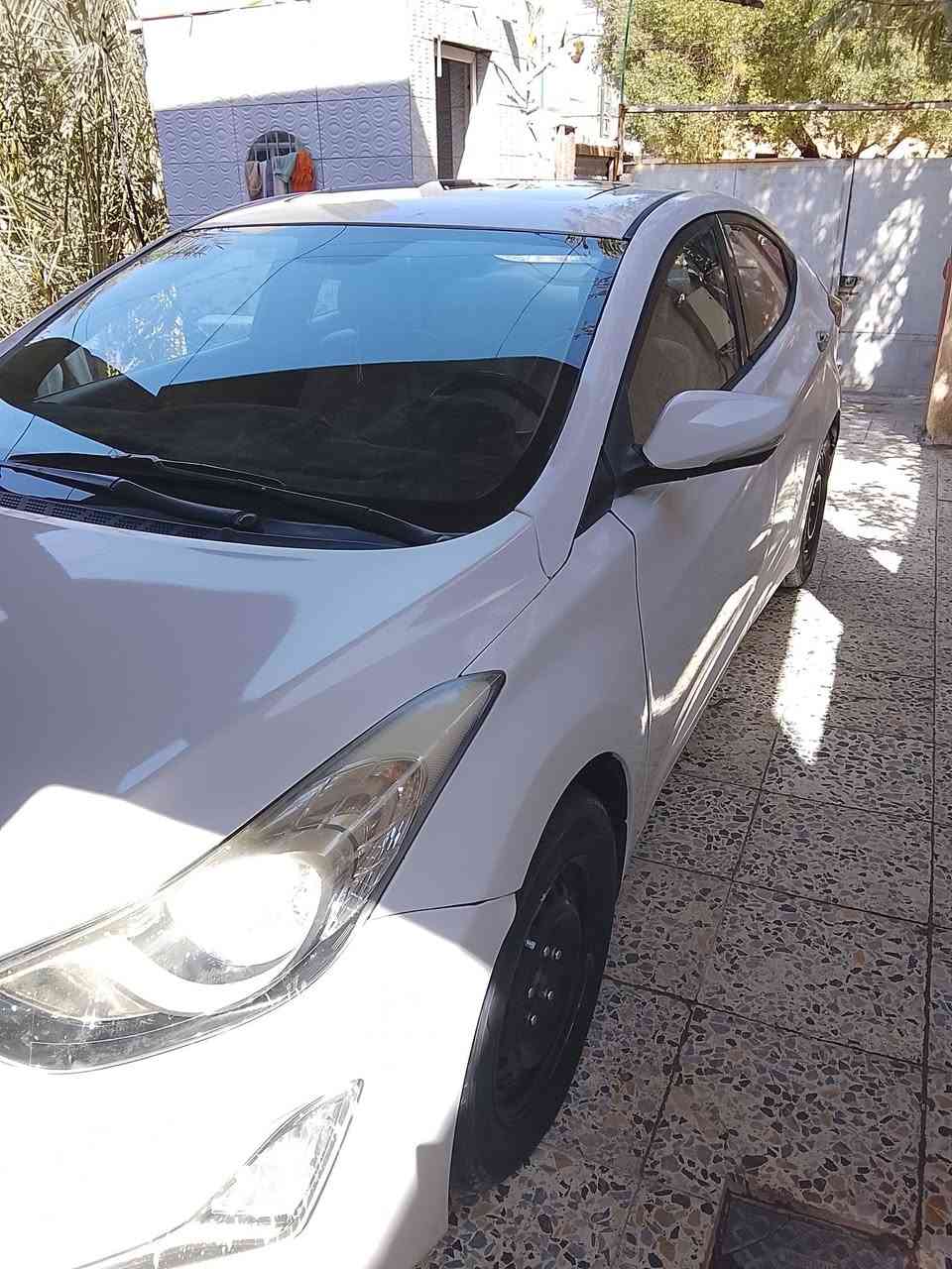 الاتصال ***********  مكانها بغداد السعر 75
