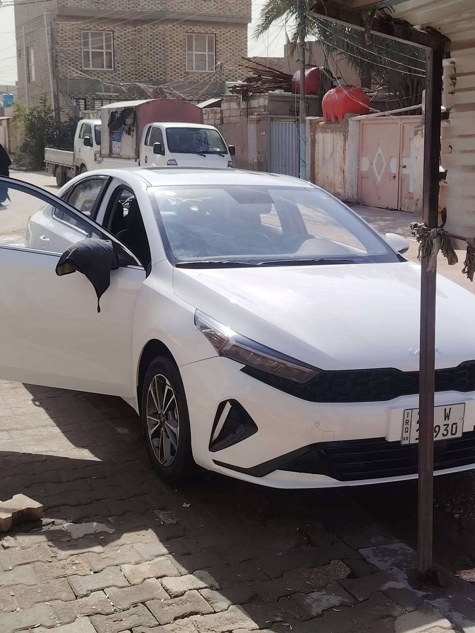السلام عليكم كي ثري موديلي 2025 مكفوله ماشيه 10 الف السعر 152 فول مواصفات مكان النجف  ***********
