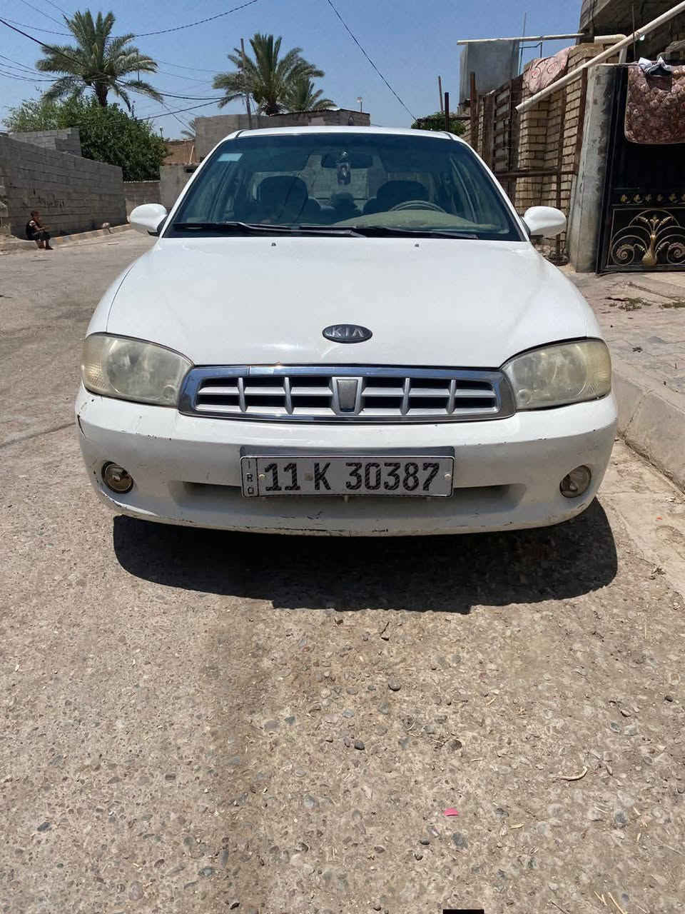 السلام عليكم اخوان كيا سبكترا موديل 2000 رقم بغداد تحويل بسمي كير عادي السيارة جاهزة مكينة كير خير من الله السعر 37 وبيهة مجال لشراي يتصل ***********
