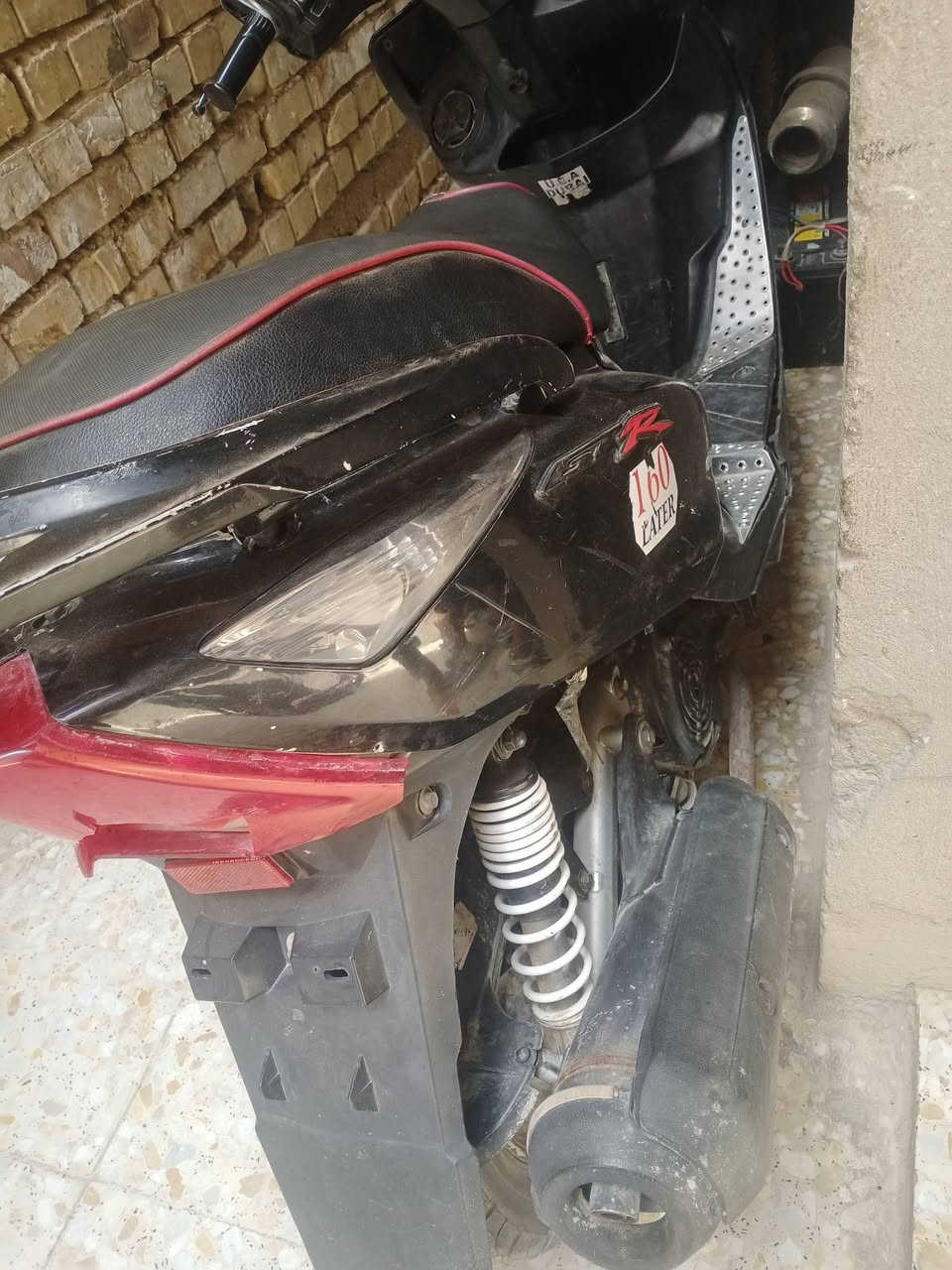 السلام عليكم
دراجه ثعلب للبيع 
مكينه خير من الله ناعمه 
علكت عندي ولفات وطفت 
الدراجه نوزل كهربائيات شقاله 
مكاني شهداء العبيدي السعر 250 وبيه مجال 
***********
