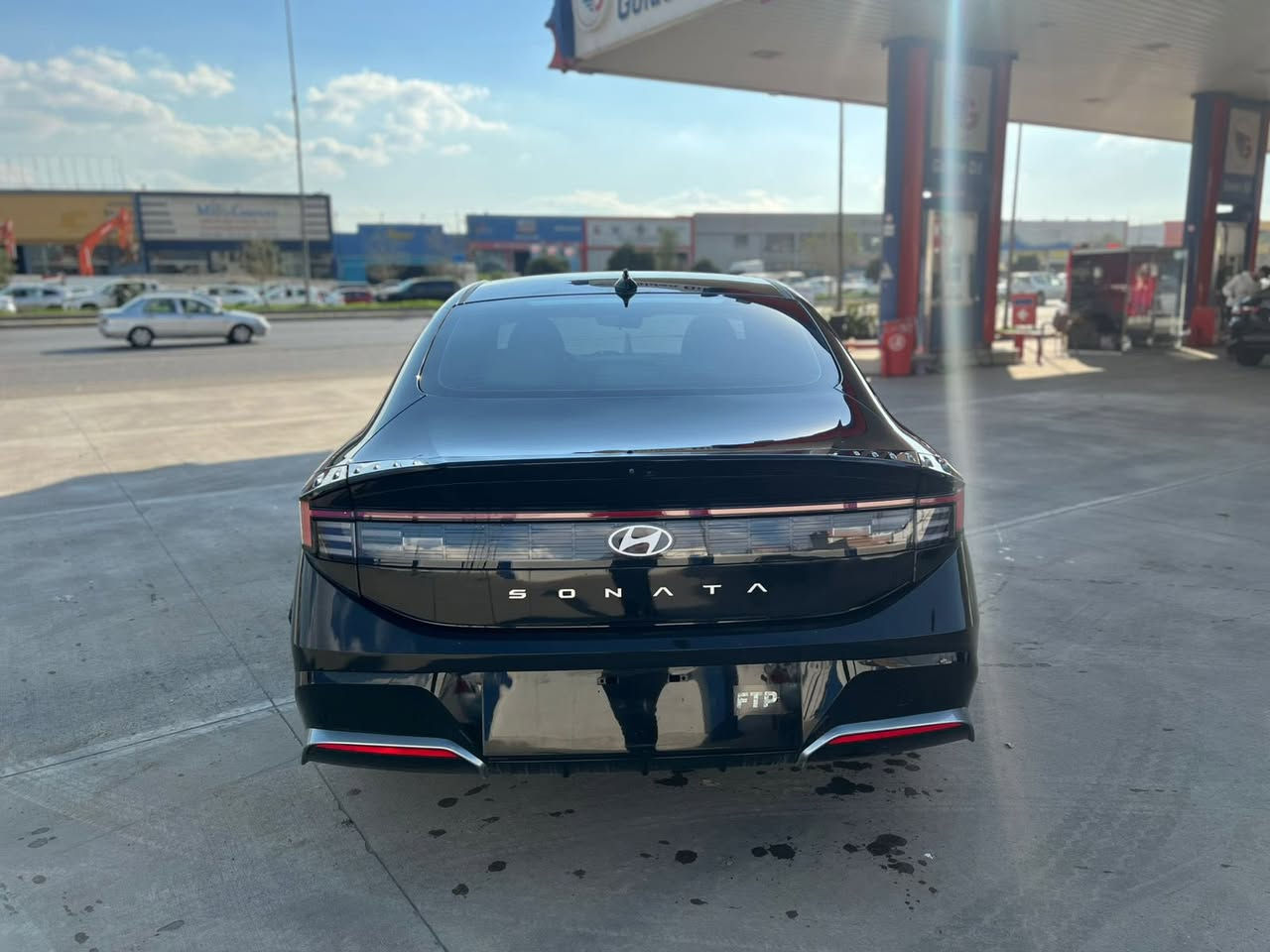 Sonata 2024
مواصفات 
بصمة
رادار
تحديد سرعة 
و بعد بيها هواي مواصفات 
بس واحد باب صبغ طرف نفر 
بدون ايرباك
بجم و خلف كبس
سعر:١٨٥$
رقم موباييل : ***********
مكان سيارة: اربيل
