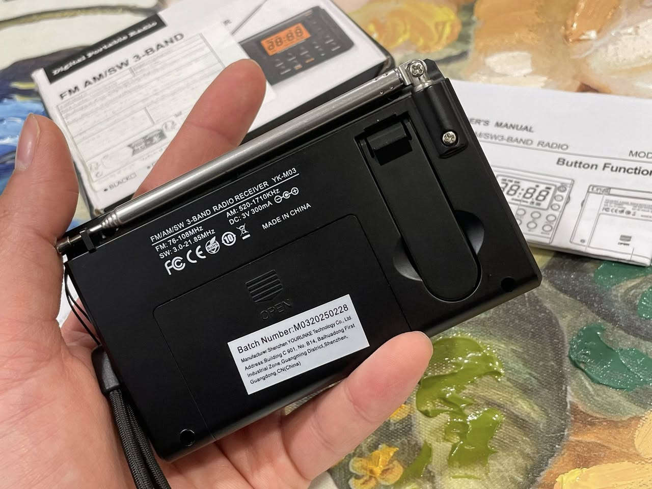 راديو جيبي بهذا الشكل
3 موجات AM FM SW
سحب جدا قوي 
يعمل على بطاريات قلم عدد 2

للاستفسار و التواصل على الخاص
متوفر توصيل لجميع محافظات العراق


**إذا كنت صاحب هذا الإعلان وتريد حذفه لأي سبب، رجاءا أرسل رسالة إلى الدعم الفني**