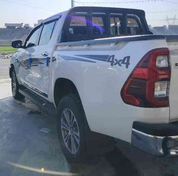 سلام عليكم هايلوكس موديل 2022 سعودي دبل سنترلوك  
رقم أربيل 

ماشية 90 الف 
مكفوله كفاله عامه حتى من زلغ او رصعه شرط سونار
مواصفات 
كشنات تدفئه تبريد 
شاشة كبيره
بلوجكترات زنون اليدي
لايتات زنون اليدي ناصي عالي
دخول ذكي بصمة أبواب 
بصمة تشغيل 
دشبول ليزري 
كامرة خلفية 
حساس 
تحكم ستيرن 
نضام يكو لتقليل صرف الوقود 
تبريد بيانو شاشة  
كير اتوماتيك 
دفع رباعي 4X4 
ومعروفه مواصفات سعودي 

العنوان بغداد ناحية الرشيد 
***********
