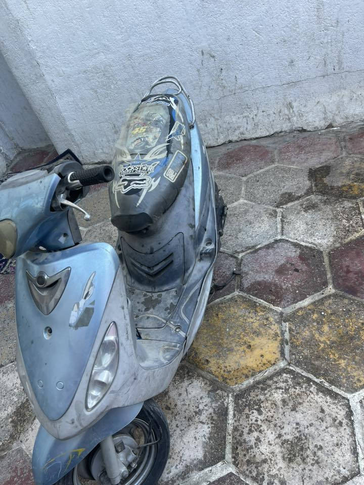 السلام عليكم ماكس منغولي ١٢٠ تشتغل كابربتره تعبان ابيع طافيه اكفل مكينه شغاله كهربائياته شغاله كفراته كامله ابيع طافيه مكان بغداد ٣٧٥ وبيه مجال ***********
