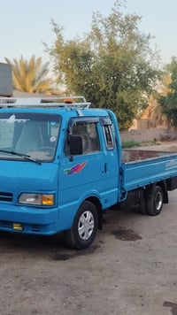 سياره للبيع 96مكفوله اي شي مابيهه رقم نكليزي تحويل ثاني يوم السعر 65 و...