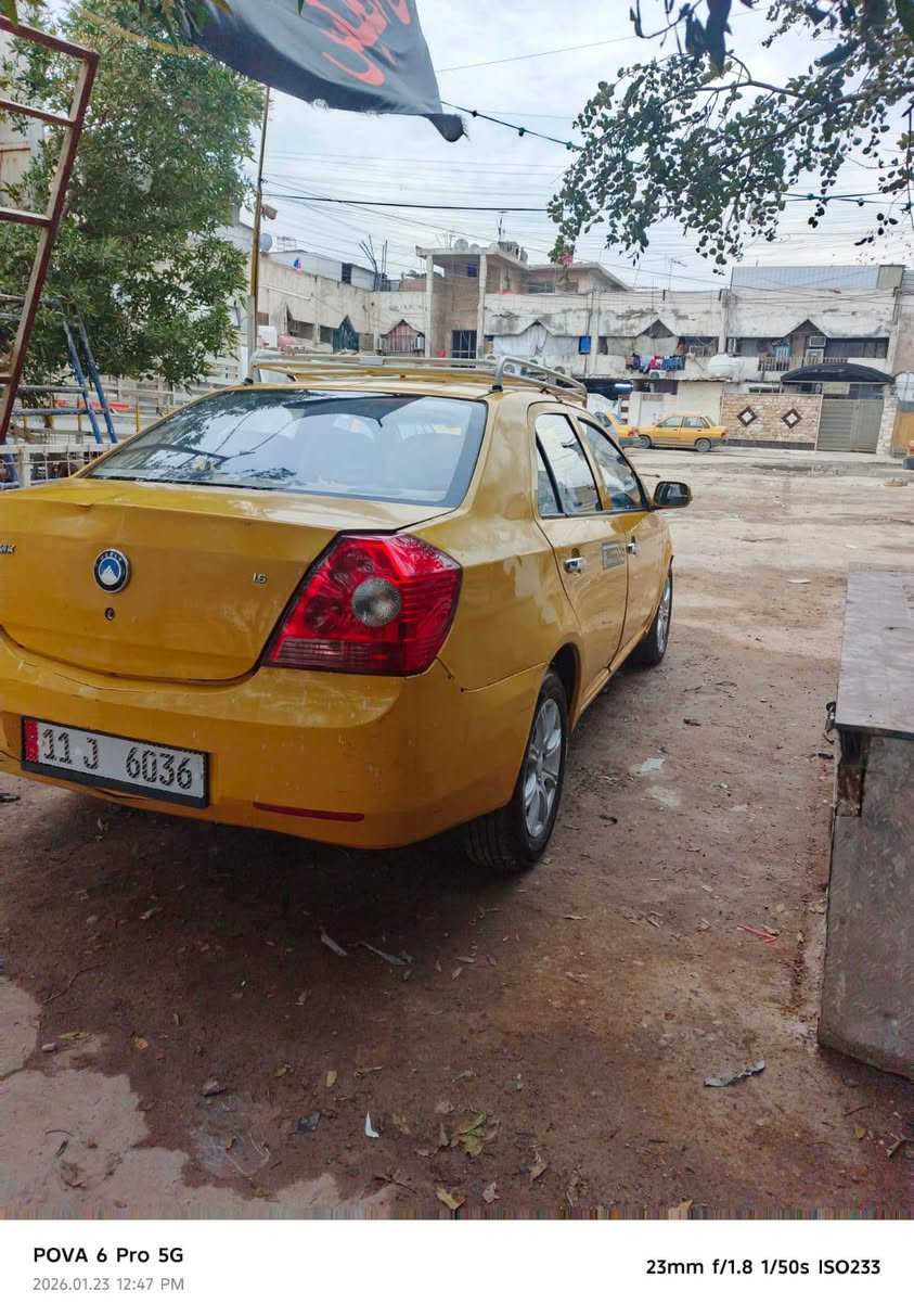 السلام عليكم جيلي موديل 2010 سعر 30 وبيها مجال السفسار هاذه رقم صاحب السياره *********** مكلف بل نشر
