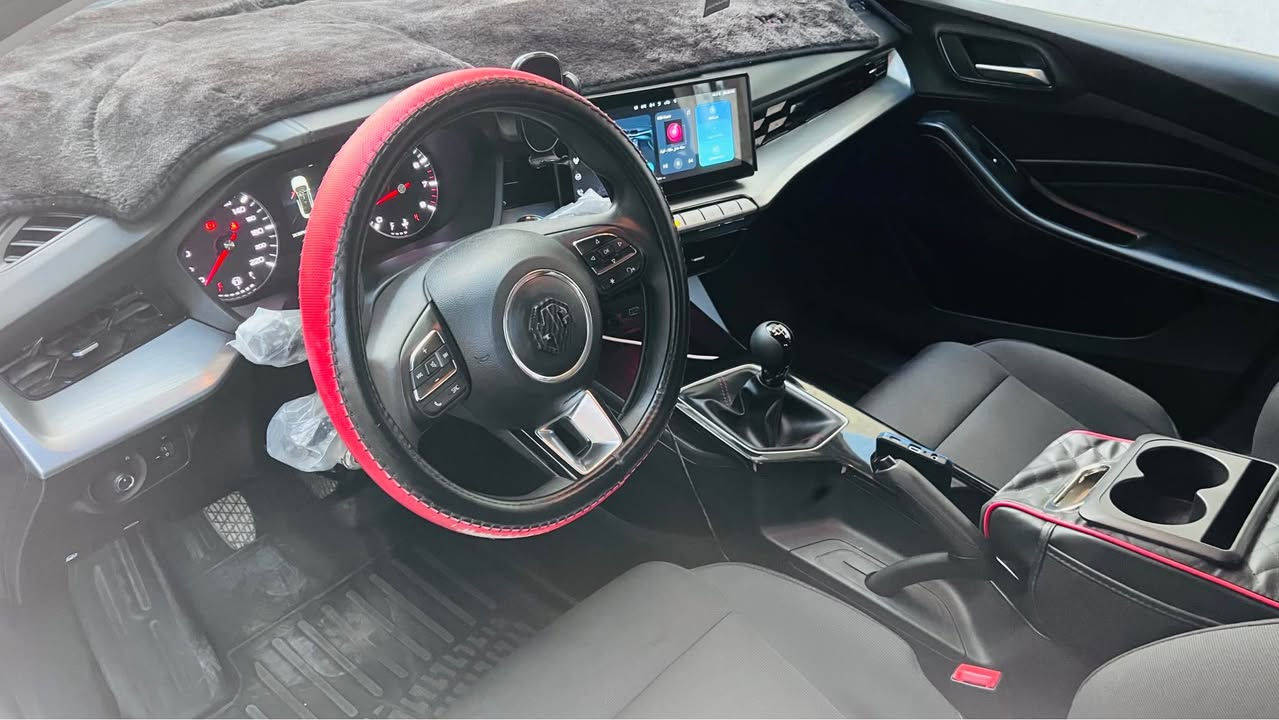 السلام عليكم

 النوع: MG GT
 الموديل: 2025
 ناقل الحركة: كير عادي (يدوي)
 الممشى: 15 ألف كم فقط

سيارة نظيفة جداً، استخدام شخصي، بحالة ممتازة وجاهزة للفحص بأي مكان. جميع الصيانات الدورية مجراة بانتظام، ولا تحتاج أي مصروف.

المواصفات:

* بصمة تشغيل ودخول
* شاشة معلومات وترفيه
* تحكمات على الستيرن
* تكييف ممتاز
* اقتصادية بالوقود
محرك 1500 تنفس طبيعي
مكفوله كفاله عامه
رقم اربيل سنويه وهزه لل2027  باسمي
كير عادي 6 نمر ويه البك

السعر:  99 ورقه قابل للتفاوض بالحدود المعقولة بعد المعاينة.

للاستفسار والمعاينة، يرجى الاتصال *********** ابو الحسن واتس اب او اتصال بغداد, العراق
