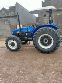 نيوهولند للبيع موديل 2024 مكفول كفاله عامه مشتغل 150ساعه الاستفسار عل ...