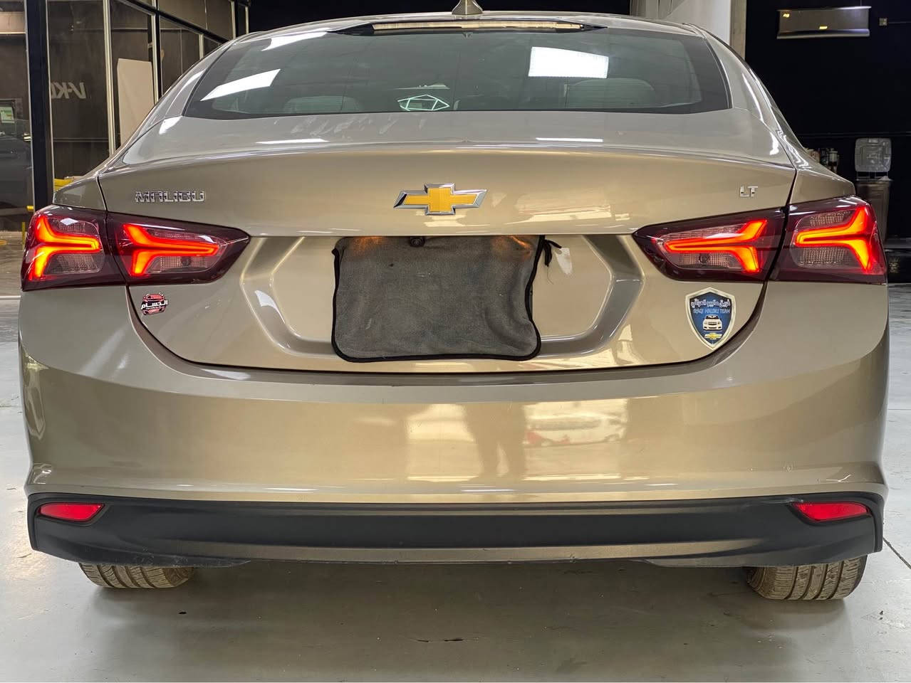 السلام عليكم 
للبيع او مراوس 
 ماليبو 2022 LT لون ذهبي 

ماشيه 60,000 mi

الضرر/ حادثها باب خلفي جهة الراكب مبدل ومصبوغ ونص الجاملغ الخلفي ايرباك راجع سستم شركة 
بجم كبس شواصي لغود محرك كير كفالة عامة 

السيارة رقم بغداد بأسمي  

مواصفات LT المعروفة
🔴 بصمه ابواب + جنطه
🔴 تشغيل عن بعد 
🛑محرك 1500 توربو ✈️
🔴سايد بريك بصمه
🛑لدات اماميه نهاري 
🛑تبريد مناخي منفصل SYNC
🛑تبريد قطعتين امامي خلفي 
🛑شاشه كبيره 
🛑خرائط Gps📌
🛑كامره خلفيه دوارة 📷
🛑كروز مثبت سرعه
🛑شاشة ضبط واعطال بل دشبول

السياره جاهزه ونظيفه جداً بدون نواقص تخم تاير جديد 
مع ادامة تنظيف غرفة احتراق وتبديل هايدروليك الكير 
السعر // 127 بيها مجال بسيط 
مكاني بغداد السيدية  
***********
متوفر اتصال و واتساب بغداد, العراق
