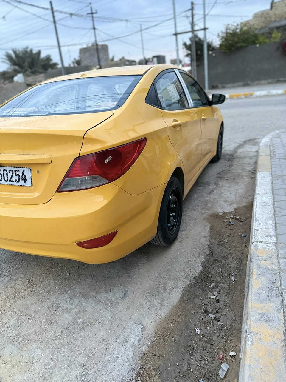 سلام عليكم هونداي اكسنت البيع وارد خليجي مكفوله من الضربه رقم بصره دولي بسمي مداور ثاني يوم مكينه ١٦٠٠اي ستفسار تصال على الرقم ***********
