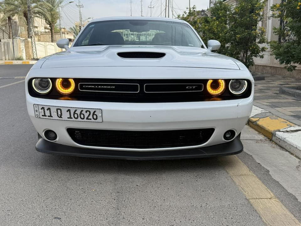 جالنجر جي تي ٢٠٢٢
معروفه مواصفات ال جي تي ٦ سلندر 
السياره نظيفه كولش وع ايدي 
حادثها جاملغ امامي جهة السايق فقط بدون لا ايرباك ولا دواخل ولا شواصي 
رقمها بغداد باسمي هزة جديده تحويل ثاني يوم 
واجه بيها كلير من امريكا ٣ قطع كلير فقط يعني لا حادث ولا شي وممكن ينشال وميبين ابد 

ماشية ٤٦ ميل مماشيه هواي بالعراق 
 سعرها ١٨٨ ورقه وبيها مجال 

***********
***********
