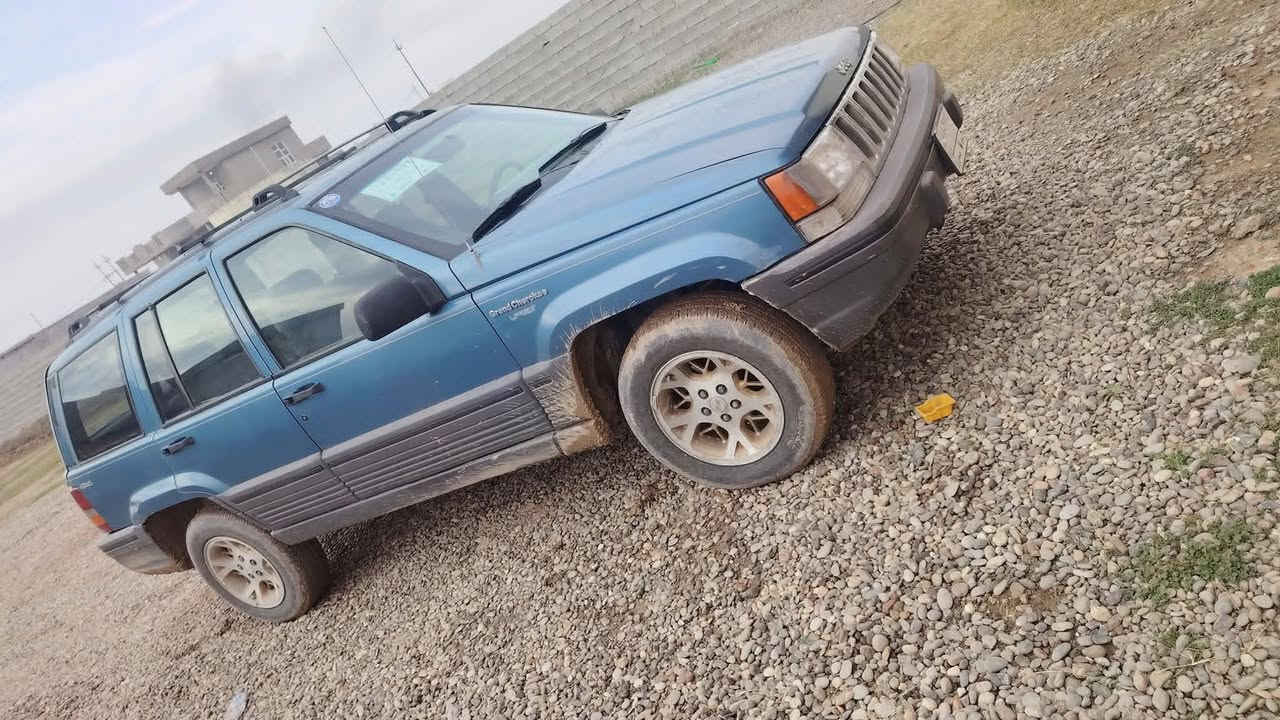 جيب شروكي موديل ٩٤ فول مواصفات محرك ٦ تدفاه تبريد شغال سياره ابلادي رقم نينوى السعر ٤٩ وبيهه مجال ويرهم امراوس حسب القناعه الاستفسار على الرقم *********** مكان الحويجه
