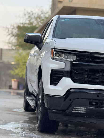 السلام عليكم مكلف بالنشر 
سلفرادو مديل 2025 
بدي قصير باب طويل 
فئه LT 
ماشيه 1000 فقط 
كتاب شهداء وكاله عامه ب اسم اخته 
بيه بس البنيد صبغ و جم مكان بي بارد 
السعر 290 قفل 
الرقم ***********
رقم بصره محرك 5.3  8 سلندر
