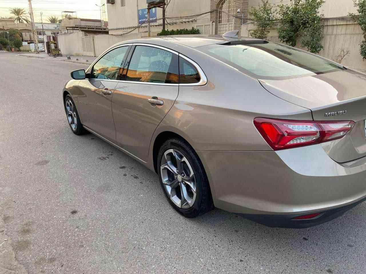 من رخصت الادمن ماليبو بحاله جيده وحادث كولش بسيط بدون دواخل بدايه البنيد رقم بغداد موصفات LT المعروفه  بدون ايرباك لاستفسار اكثر الاتصال *********** السعر ١٢٠$ بغداد, العراق
