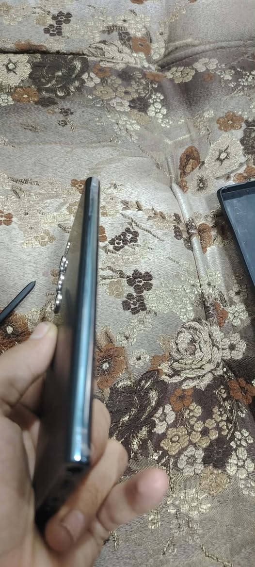 سامسونج الترا22
ذاكره256رام12
بس بدل الضهر من شركه سامسونج
جديد لك شخط مابي
للبيع سعر 650
أو مراوس ١٣ برو ماكس او ١٤برو ماكس
اكتب بل تعليقات واني اراسلك
مكاني موصل


**إذا كنت صاحب هذا الإعلان وتريد حذفه لأي سبب، رجاءا أرسل رسالة إلى الدعم الفني**