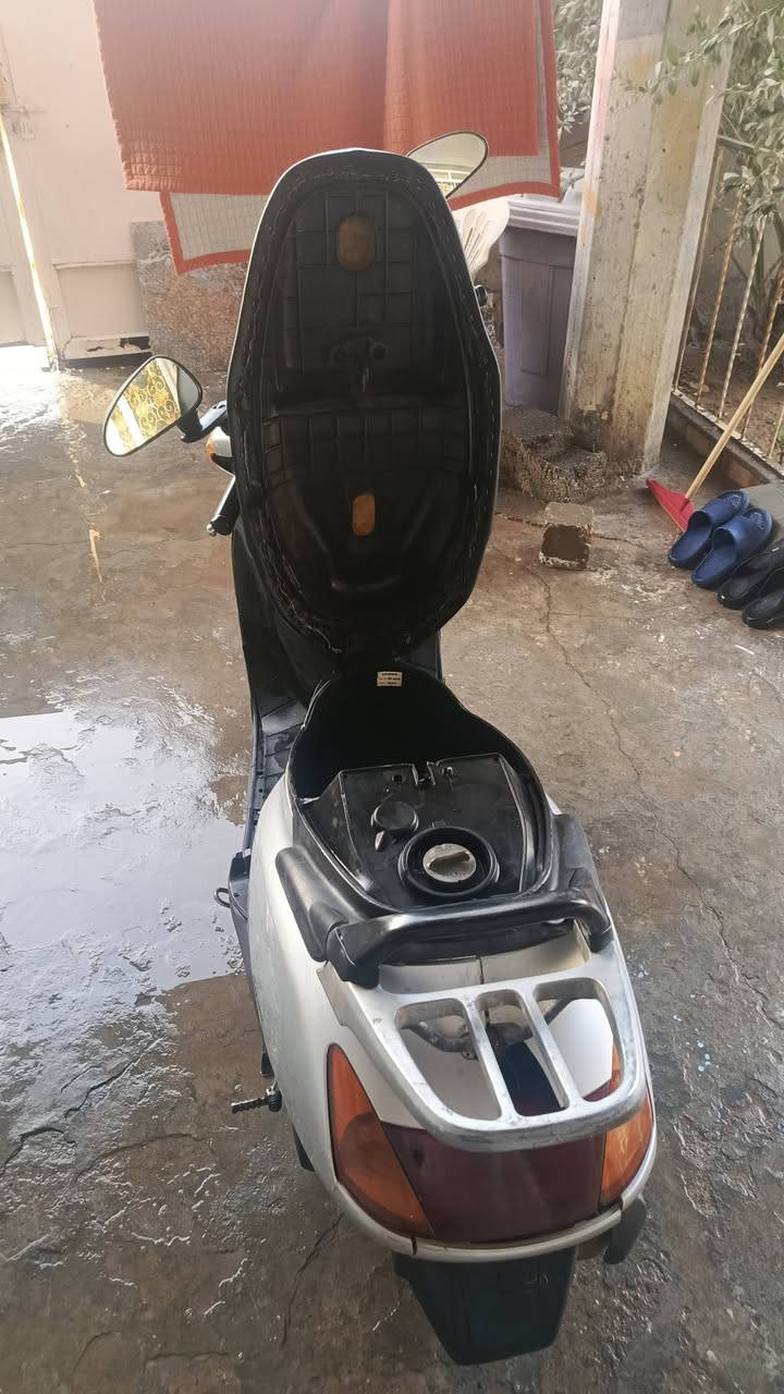 للبيع
سلام عليكم دراجه سبيسي عوزهة كابريتر مفتوحه رايمر كفرات بلادي رقم الهاتف ***********
