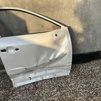 باب يمين امامي • موديل ٢٤ • لون صدفي