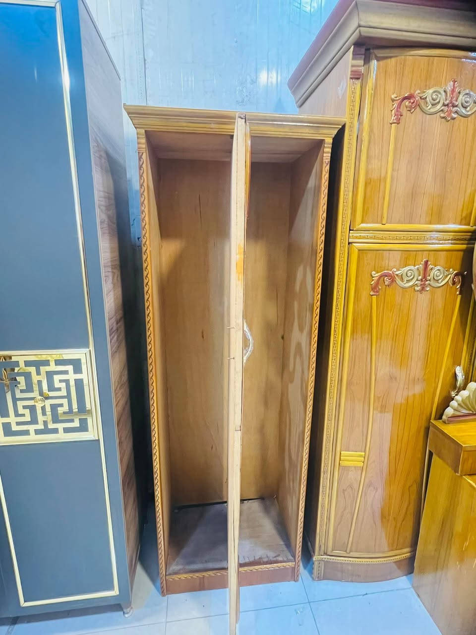 غرفة. عراقي ام ٥شغل وصط
كولش نازكة ٦٠٠بس واصل. كول مناطق بغداد


**إذا كنت صاحب هذا الإعلان وتريد حذفه لأي سبب، رجاءا أرسل رسالة إلى الدعم الفني**