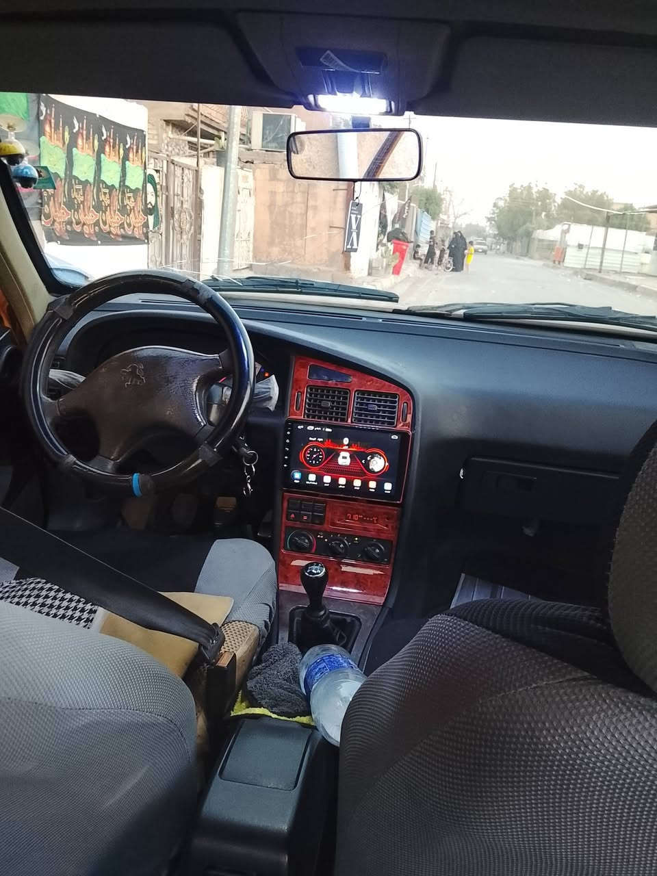 سيارة بيجو موديل١٥ صدر و كير خير من الله وتبريد شغله بسيطه وشرايه هذا رقمي ***********
