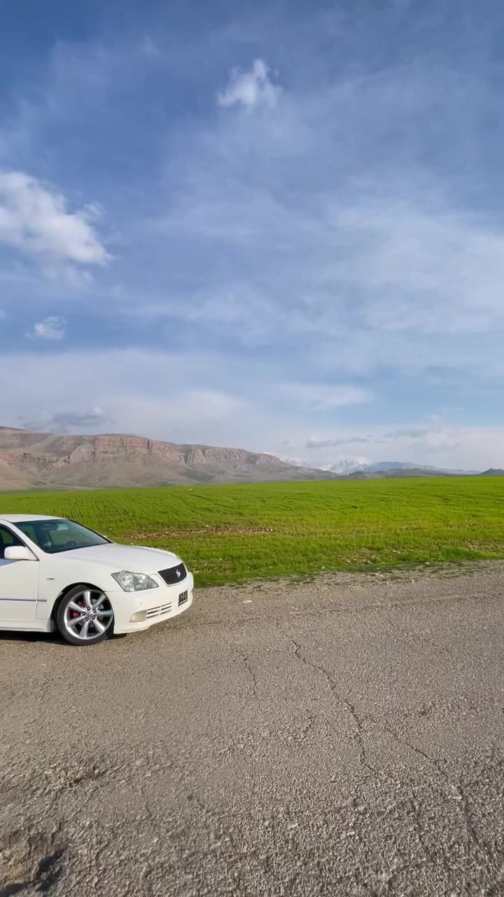 شەهینە بۆ فرۆشتن فول فول باس سلایت نیە  هەموو گەیانی بە شارت  شوین حاجیاوا راقم ***********
