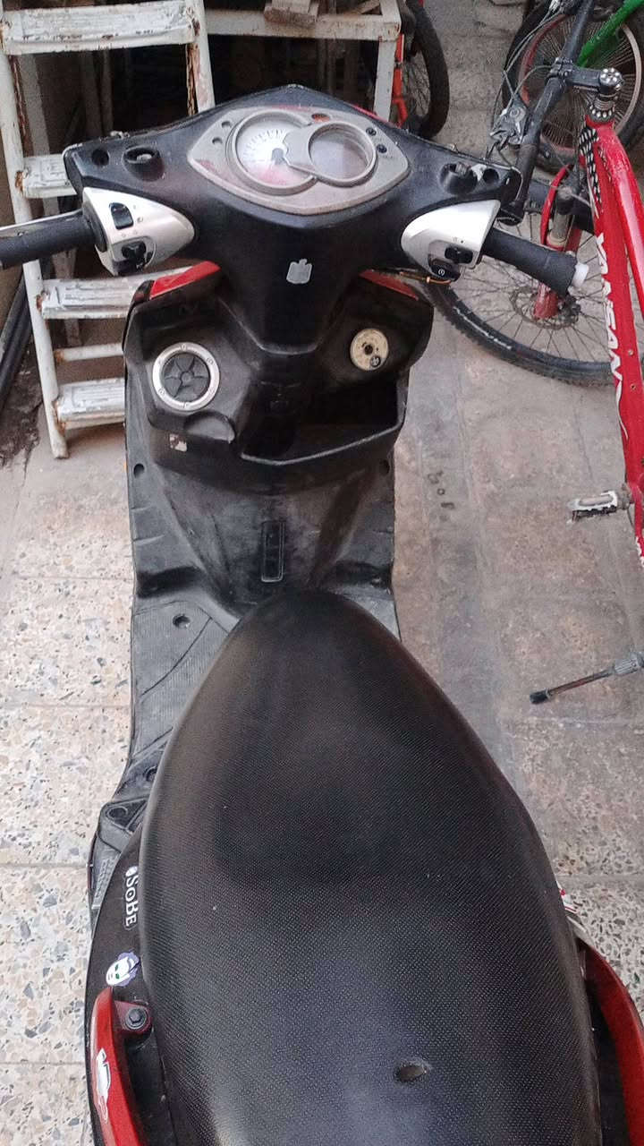 السلام عليكم
دراجه سكنس فحل 140  نضيفه مكينه مكفوله جيب فيتر وتعال افحص دراجه نقص كهربائيات السعر 500 عنواني بغداد متواجد واتساب وهذه رقمي ***********
