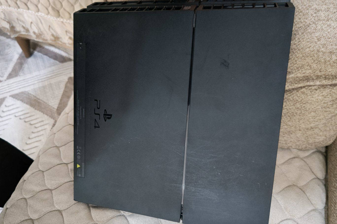 بلي فور فات باله اصلي تكدر تهكره نضامه11 جهاز مامفتوح سعر 200قفل مع جوستك اصلي وكيبلاته فقط


**إذا كنت صاحب هذا الإعلان وتريد حذفه لأي سبب، رجاءا أرسل رسالة إلى الدعم الفني**