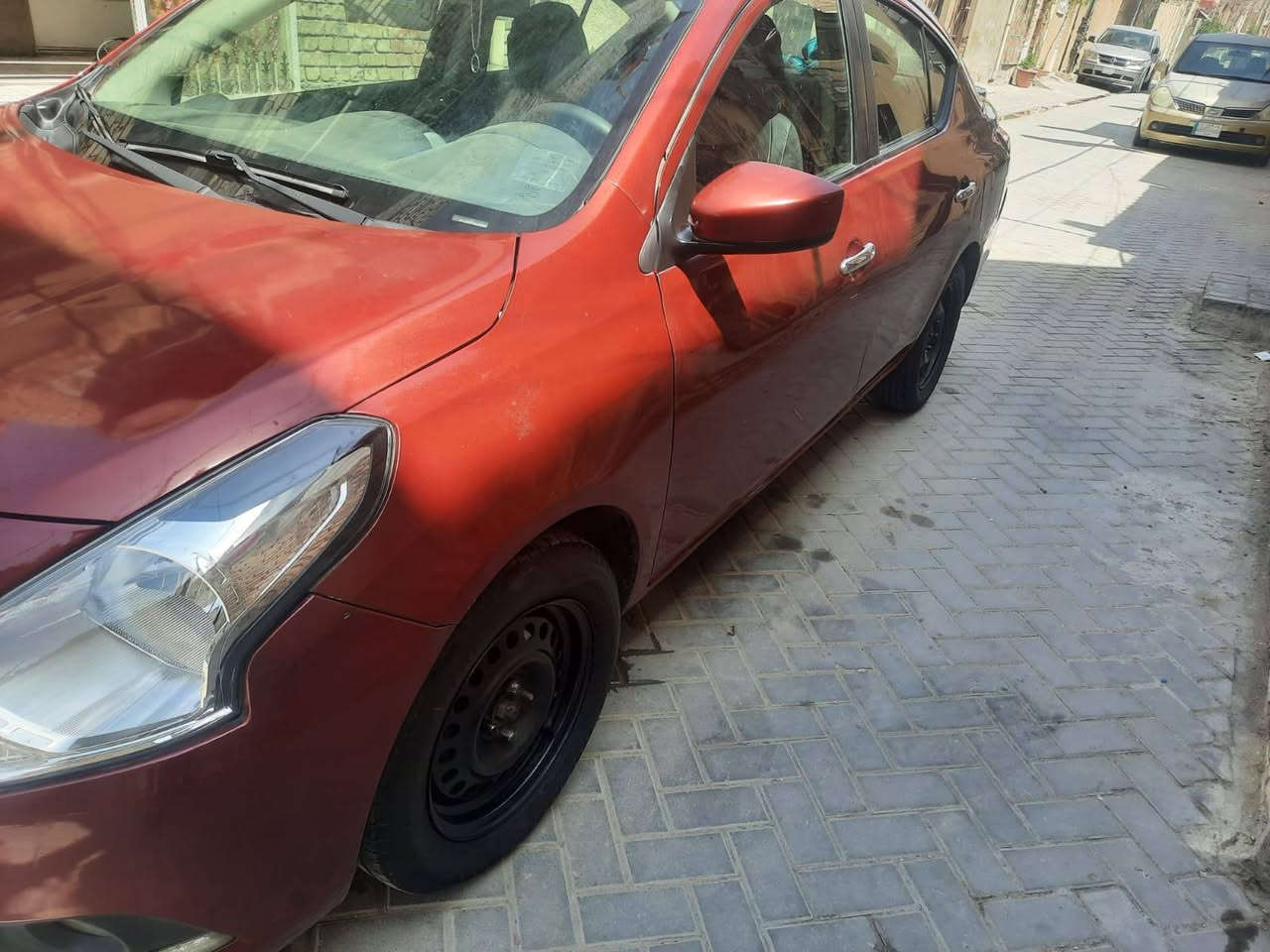 السلام عليكم سيارة نيسان فيرسا موديل٢٠١٨ حادث جاملغ ومامبدل باقي السيارة ليبل واحد بأسمي ونقصها فقط راديتر تبريد كمبريسر شغال وماكو اي نقص
السعر ٩٥ ورقة الاتصال هذا الرقم ***********
