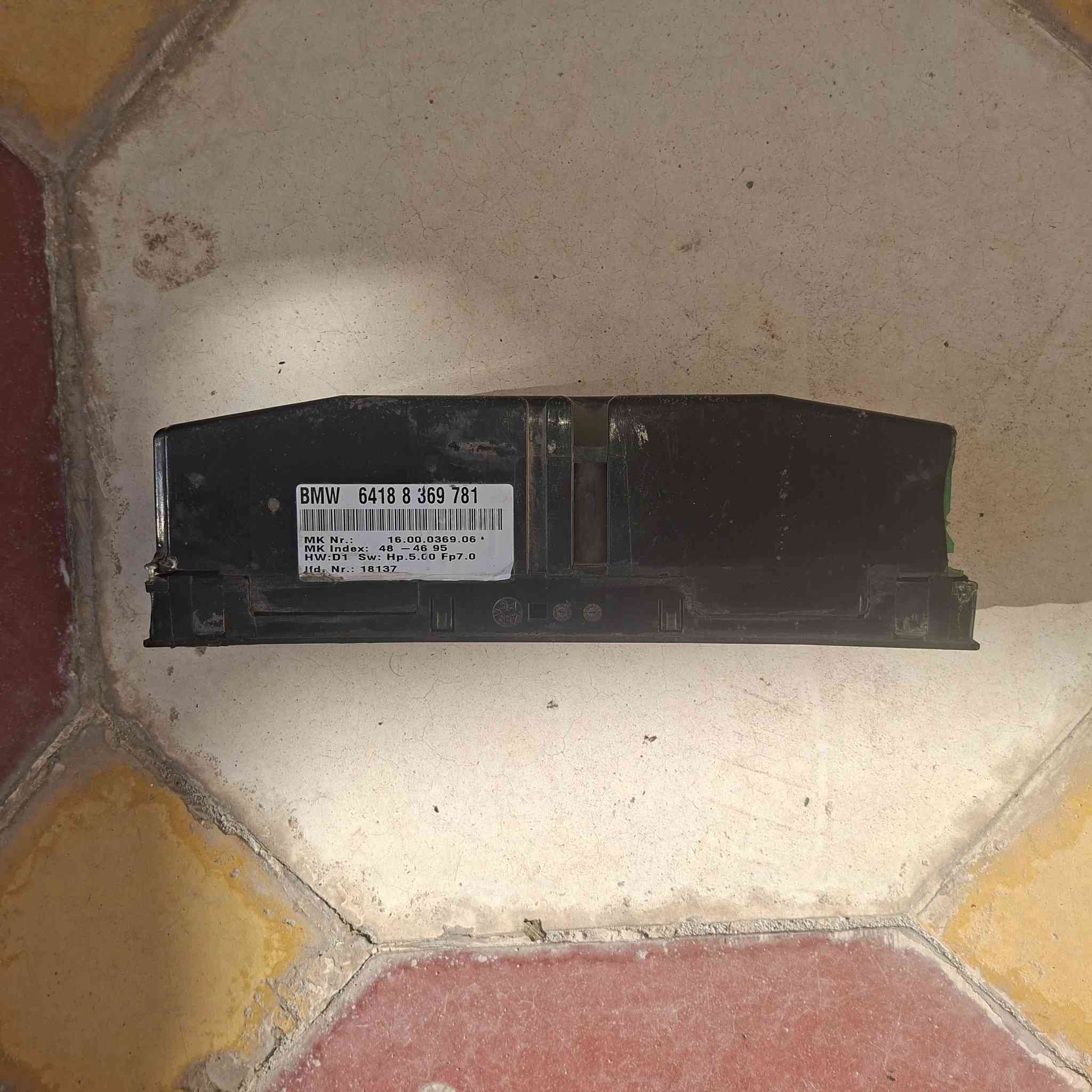 سلام عليكم 
فريز مال ٥٠٠ 
يده مال خفاش امامي 
تحكم تبريد خفاش 
حاكيه وفدرايله 
للبيع اتصل وبيك خير ودلل 
*********** مكان حله قرب سيطره الآثار
