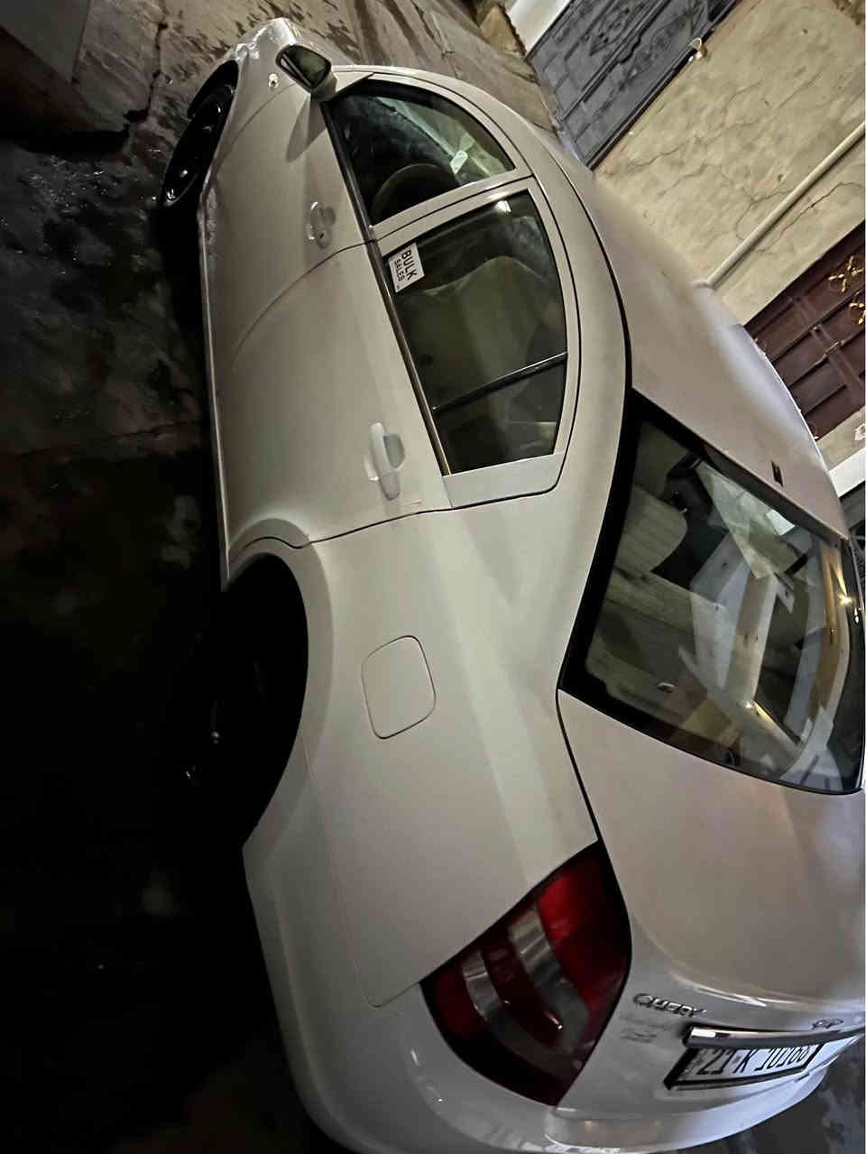 السلام عليكم 

شيري A5 للبيع 
موديل 2013 
بيها قطعتين تبديل بلادي ابيض مبدل نفس القطعة بلادي 
اما باقي السيارة مكفوله كفالة عامه

(كير عادي )

مكفولة كفالة عامة من المكية والكير وكلشي 
وشرط التحويل رقم وسنوية جديدة لحد سنة 2029 
العنوان كركوك الشورجة 

السعر 58 وبي مجال 
شراي خابر او تعال واتساب 

*********** كركوك, العراق
