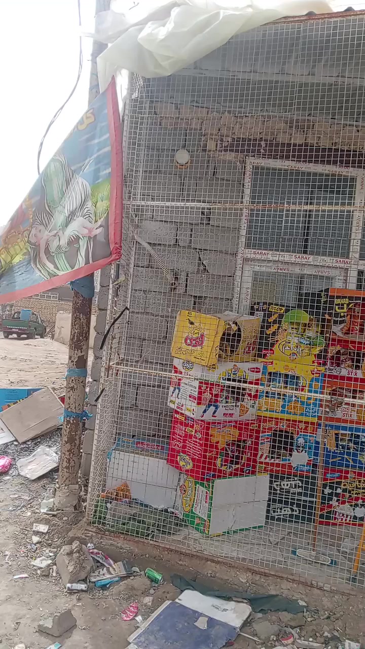 مجمع والبيت لبيع حي السبل الولى *********** علاشارعين مناسب المساحه 210
