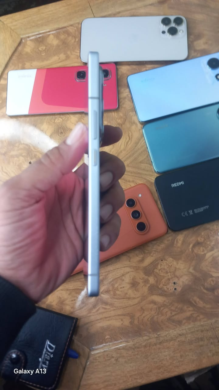 انفنكس نوت ٥٠ برو الجهاز اخو الجديد 
نضافه ١٠٠ بل ١٠٠ ذاكرة ٢٥٦ 
رام الخارجي ١٢+١٢ الجهاز مكفول كفاله 
عافه مكان  بغداد الامين الثانيه 
*********** سعر ٢٦٠ قفل 
بدون ملحقات
