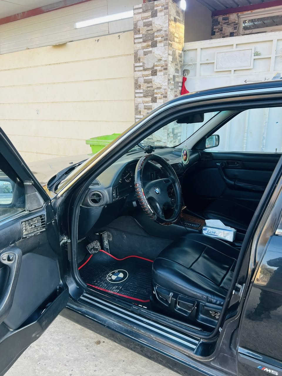 بي ام 525 محرك مسكر فانوس وارد يابان موديل 1992 بچم عريض رقم صلاح الدين مشروع وطني شرط تحويل تدفئة تبريد صدر جديد تخم تاير تخم ويل جديد غرفة جديدة سيارة جاهزة 
السعر 60 وبيها مجال مكان سامراء 
متوفر 24 ساعه ***********
