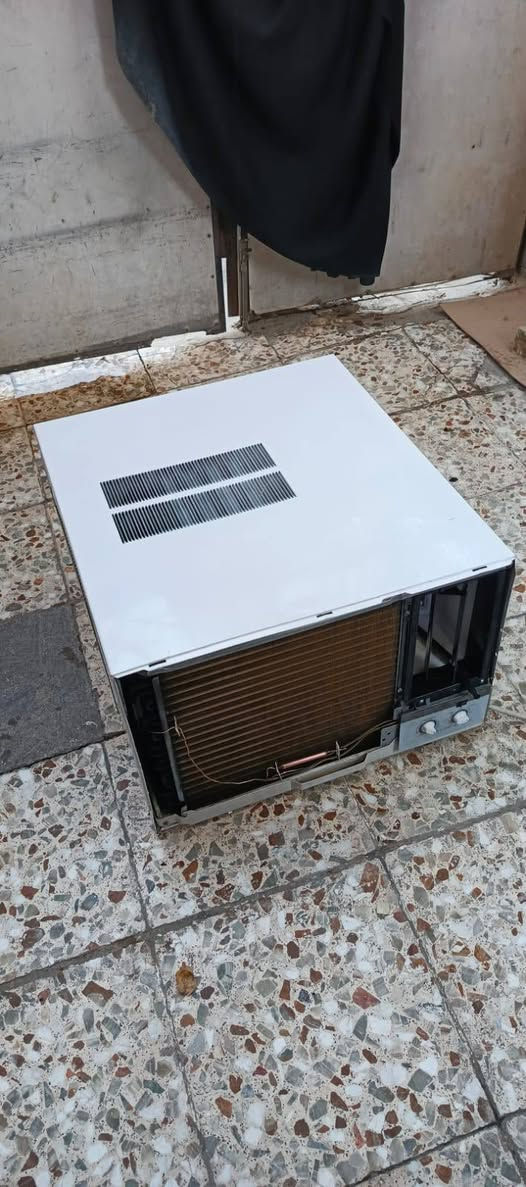 مكيف توسوت الطويل طنين تدفئة تبريد بلادي قرص الشركة ماداخل تصليح شرط ثلج مكيف اخو الجديد  كلش نظيف السعر 350 مكاني بغداد الجديدة حي الامين ***********

