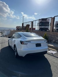 للبيع Tesla Model 3 Highland  premium 2025  سنكل ماطور  لونك رنج  ويل ...