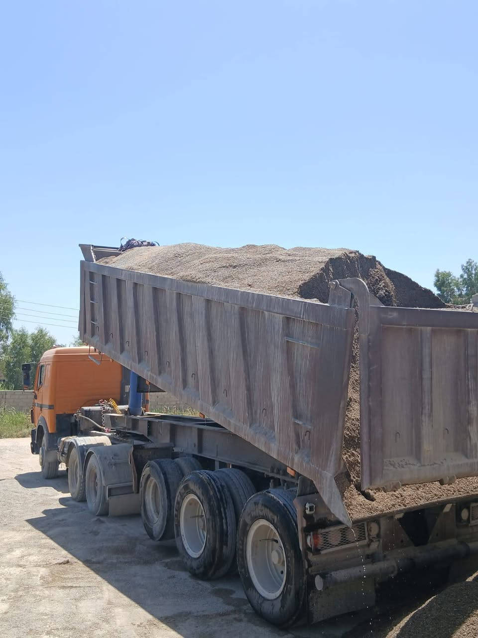 سلام عليكم البي لكزز موديل 96 مكينة كير جدد كير 180 فافون مجموعة نص تلفزيونية حديثة سيارة كاملة تبريد ثلج سيارة كاملة المكان ديالى بعقوبة كاطون الرازي الرقم ***********
