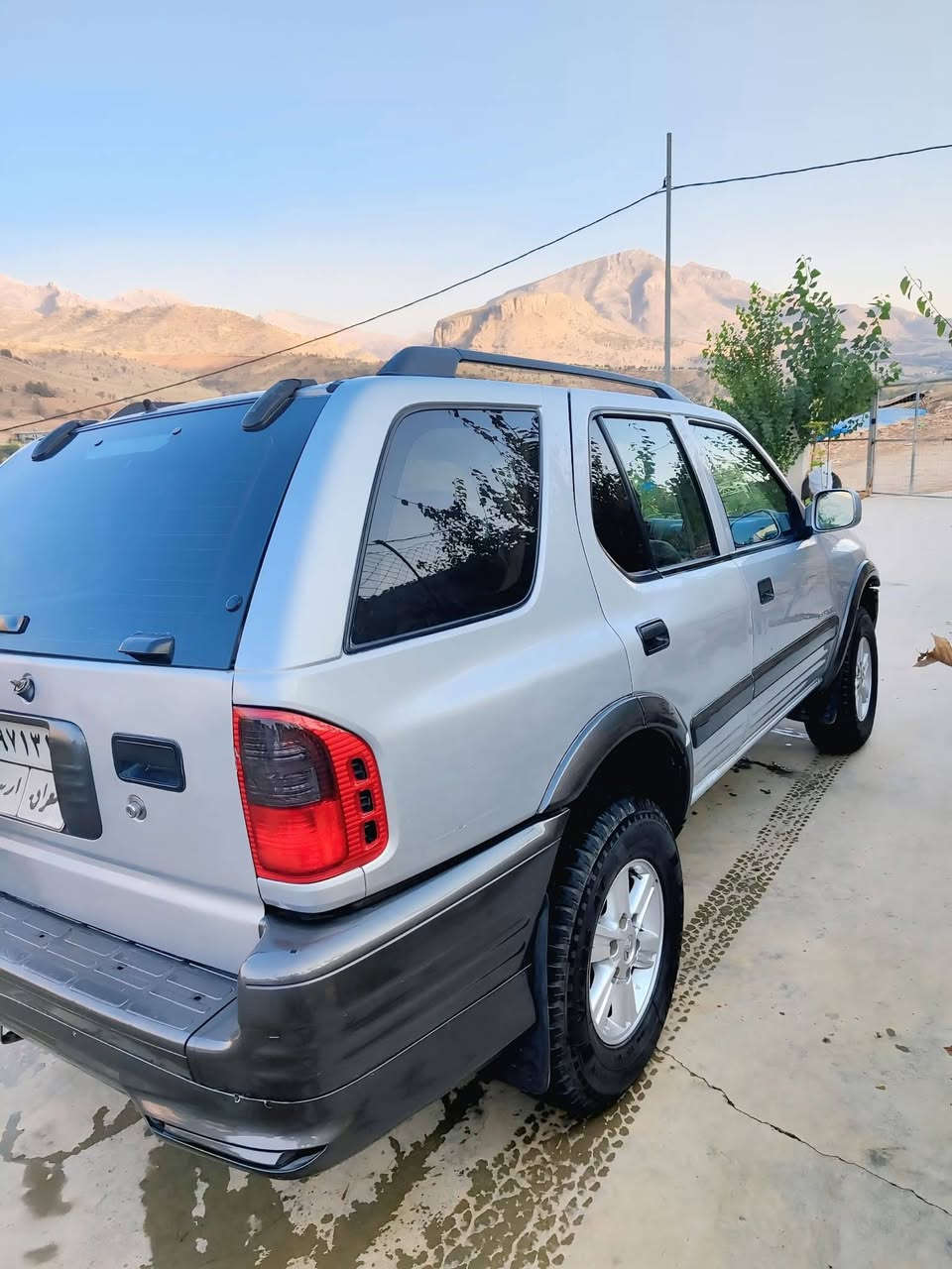 سلام علیکم
ایسوزو رودیو 2000 رقەم اربیل سیارە وەزع شریکە 178 کیلو متر ماشیە کیر مکینە جدید اوروبی بلاد  واعد قتعە سبخ بەس بخ تعدیل سورحە تەبرید سلج ABC دەبل ئارباڪ اکسل قفل نیزام ایکو سیستم غاز ایتالی تایرات جدید باتری جدید سیارە بدون مصرف جاهزە فعص و هزە جدید تعویل و خرمات شەرت سعر 75$ مجال رقم موبایل / *********** ز
