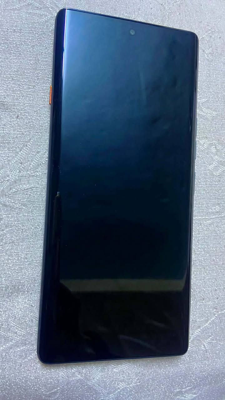 تكنو كامون 40 برو 5G
ملحقات كامل 
نظيف ما مفتوح 
بطاريه 5200
الذاكره 256
رام 12+12
مراوس البيع
مكفول


**إذا كنت صاحب هذا الإعلان وتريد حذفه لأي سبب، رجاءا أرسل رسالة إلى الدعم الفني**